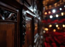 Dua Lipa si esibisce dal vivo alla Royal Albert Hall